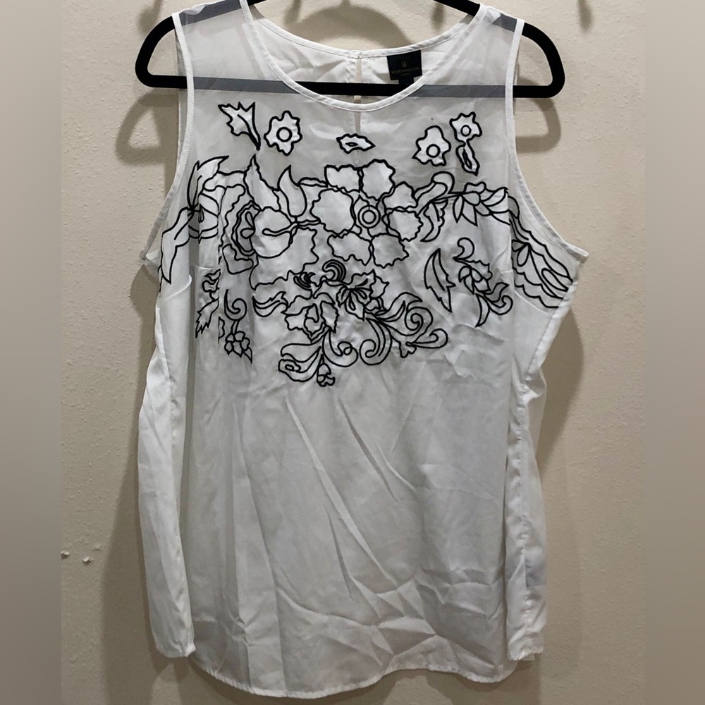 Worthington White Graphic Sleeveless Tank Top